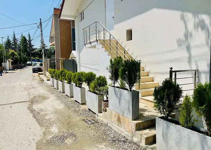 Albi Guests House Villa