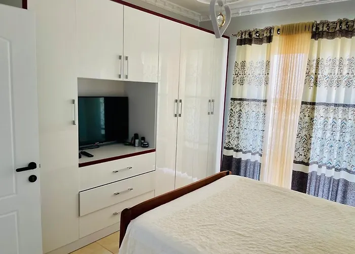 Villa Albi Guests House *